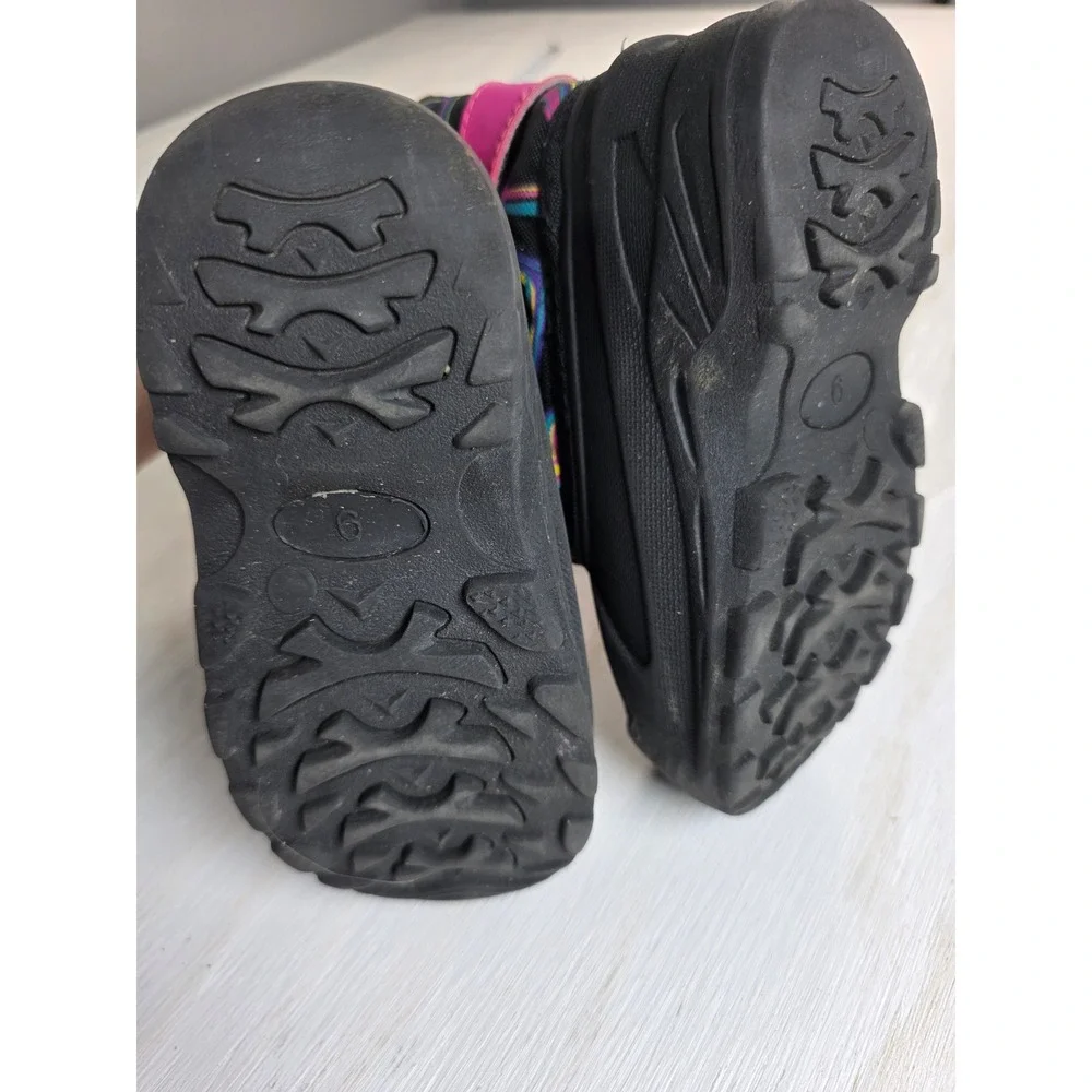 Thinsulate Insulated Snow Boots Toddler Size 9 Black Neon Hearts Y2K Winter